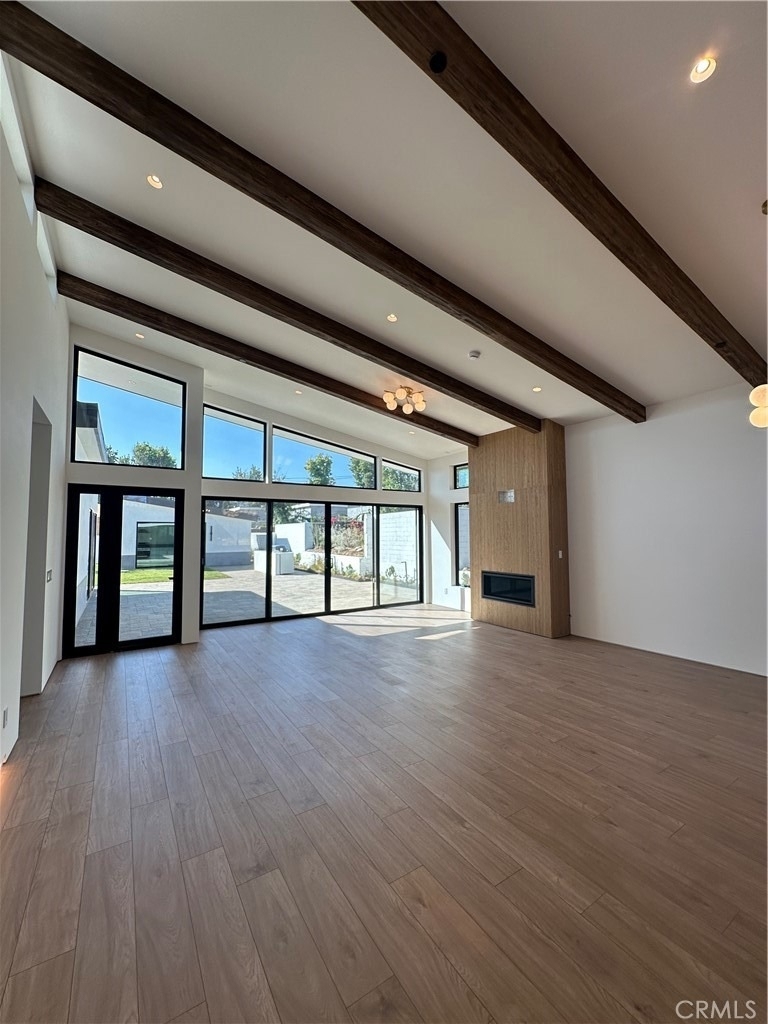 3279 Laurice Avenue - Photo 2