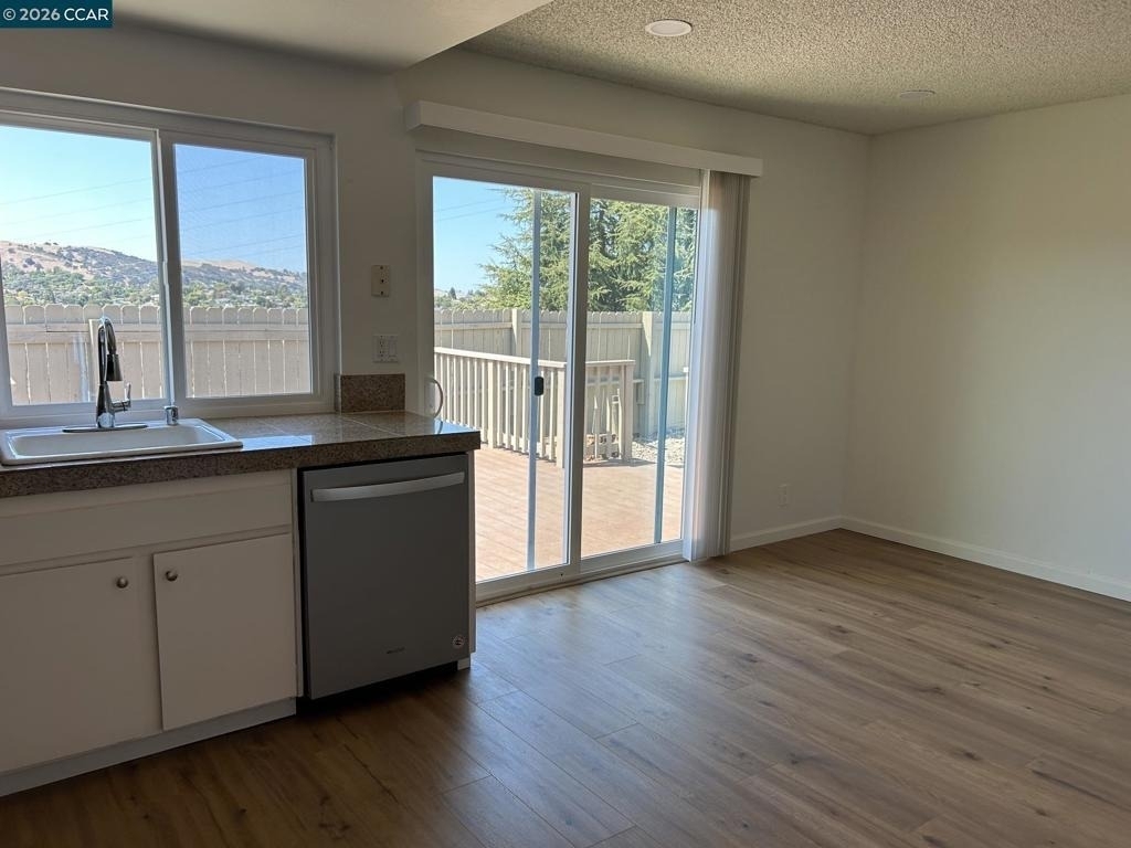 2472 Morello Hts. Cir. - Photo 9