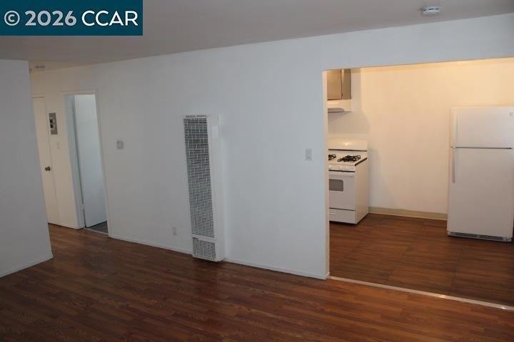 2515 Manchester Ave - Photo 6