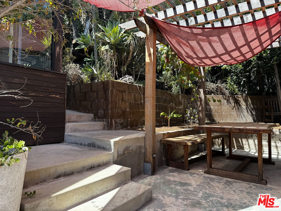 2257 Earl Street - Photo 6