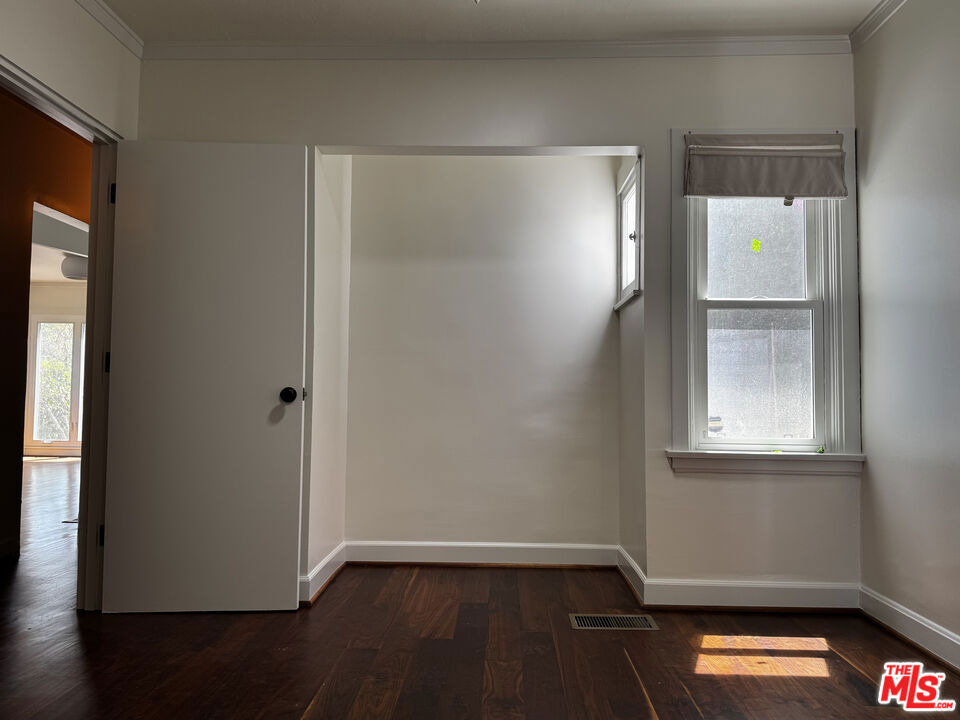 2257 Earl Street - Photo 28