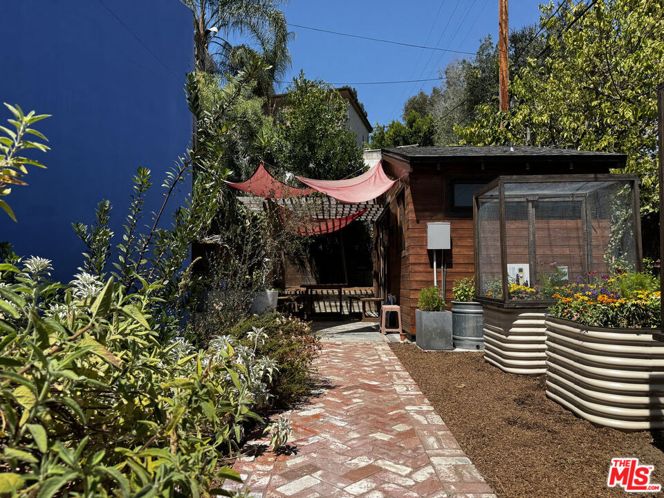 2257 Earl Street - Photo 3