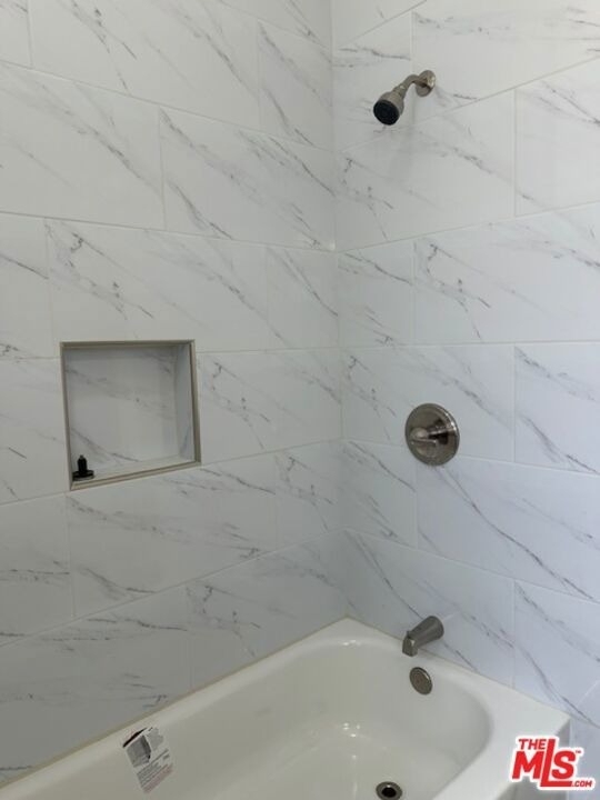925 S Hobart Boulevard - Photo 16