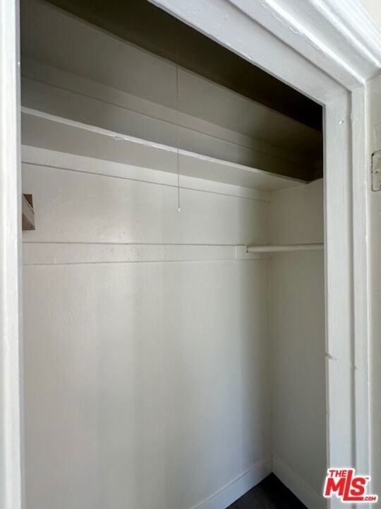 925 S Hobart Boulevard - Photo 11
