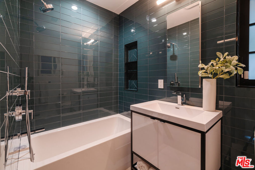 3310 Coy Drive - Photo 23