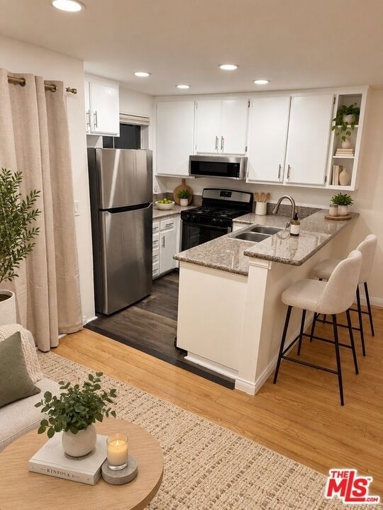 18530 Hatteras Street - Photo 4