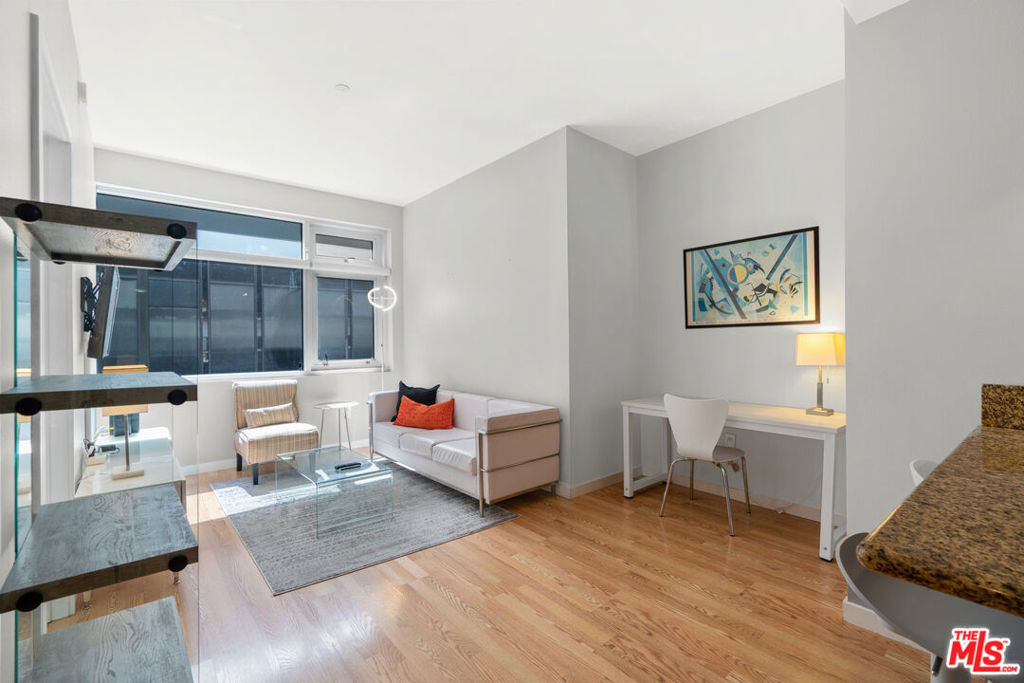 630 West 6th Street - Photo 1