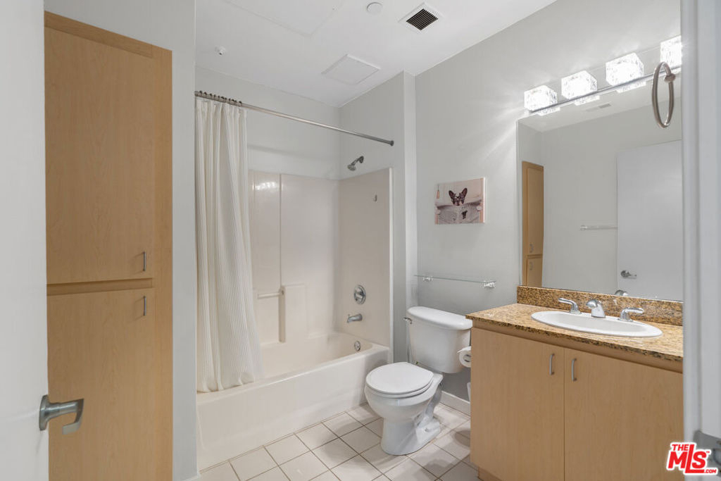 630 West 6th Street - Photo 11