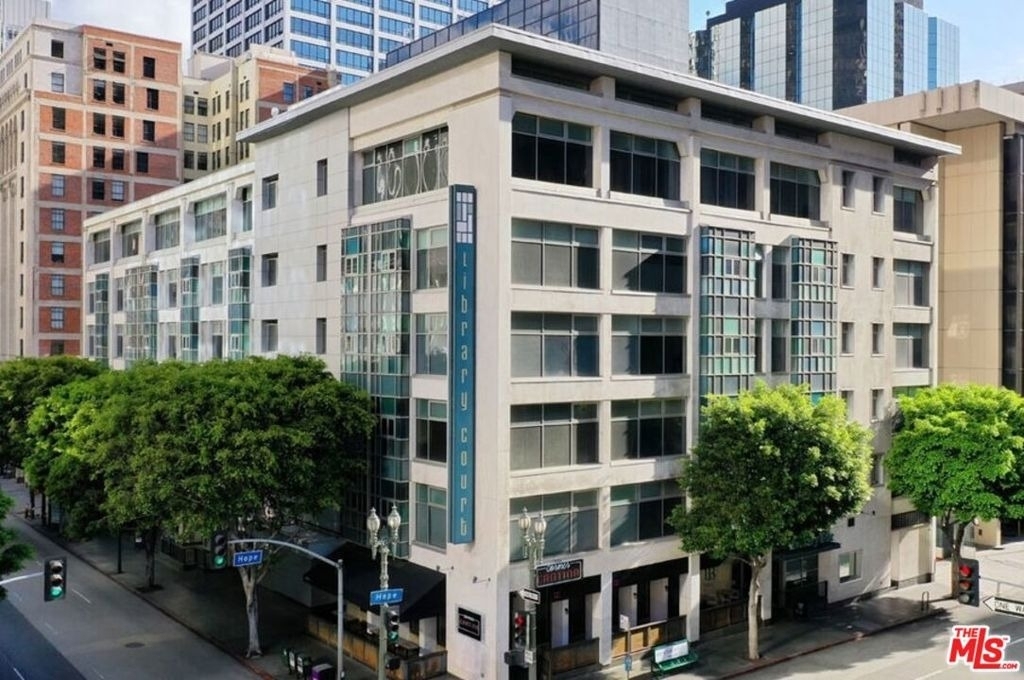 630 West 6th Street - Photo 13