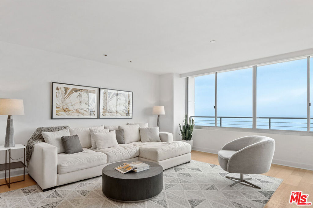 1221 W Ocean Avenue - Photo 3
