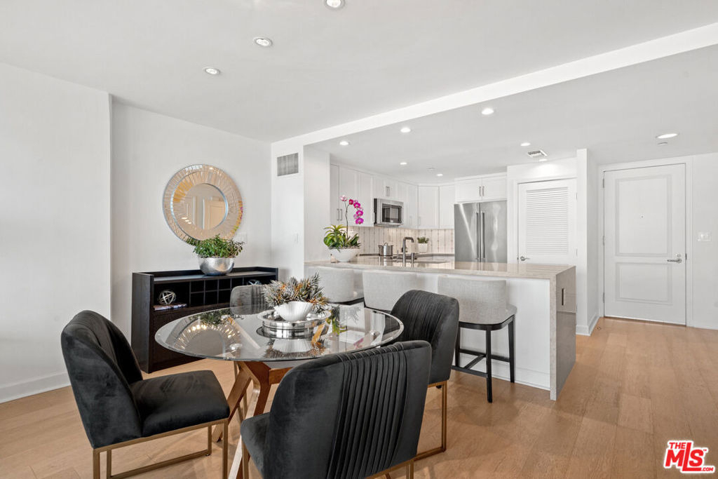 1221 W Ocean Avenue - Photo 9