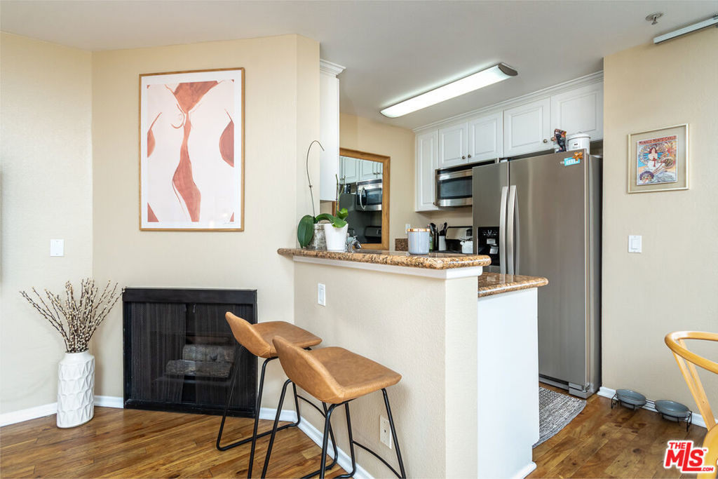 7320 Hawthorn Avenue - Photo 5