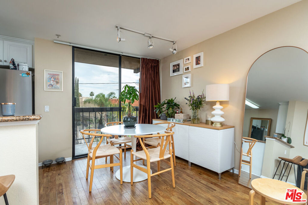 7320 Hawthorn Avenue - Photo 3
