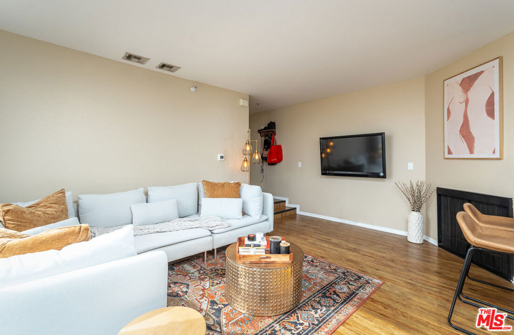 7320 Hawthorn Avenue - Photo 1