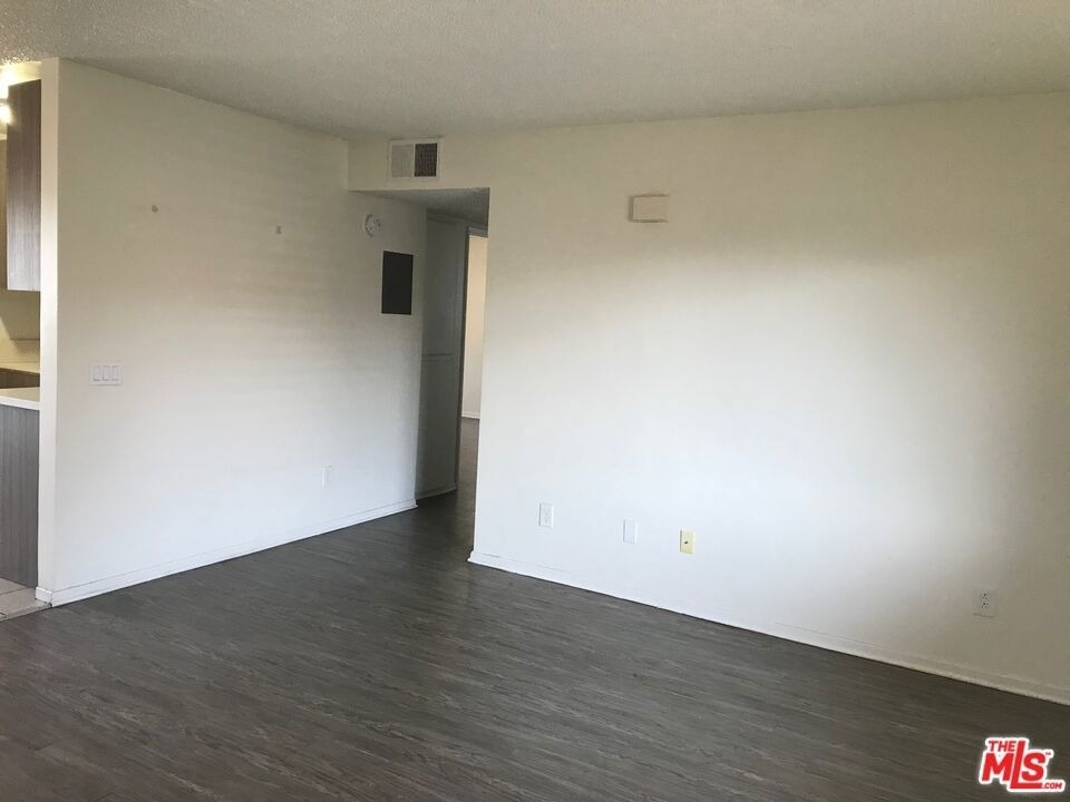 7756 Laurel Canyon Boulevard - Photo 9