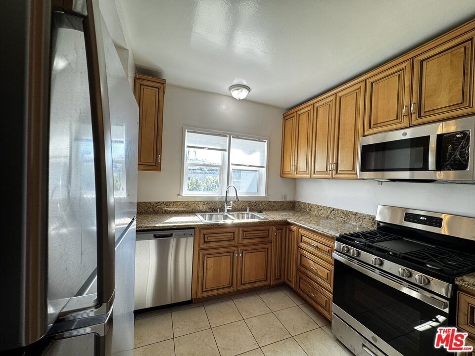 1246 Edris Drive - Photo 8