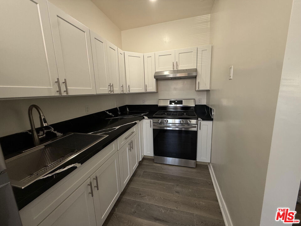 5522 Sierra Vista Avenue - Photo 14