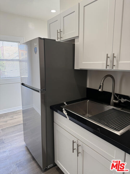 5522 Sierra Vista Avenue - Photo 3
