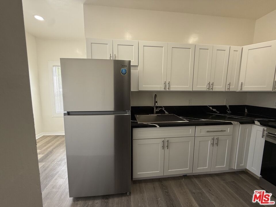5522 Sierra Vista Avenue - Photo 7