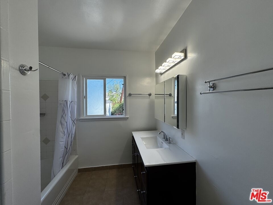1242 Edris Drive - Photo 18