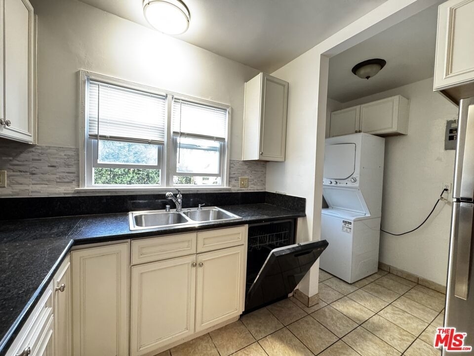 1242 Edris Drive - Photo 26