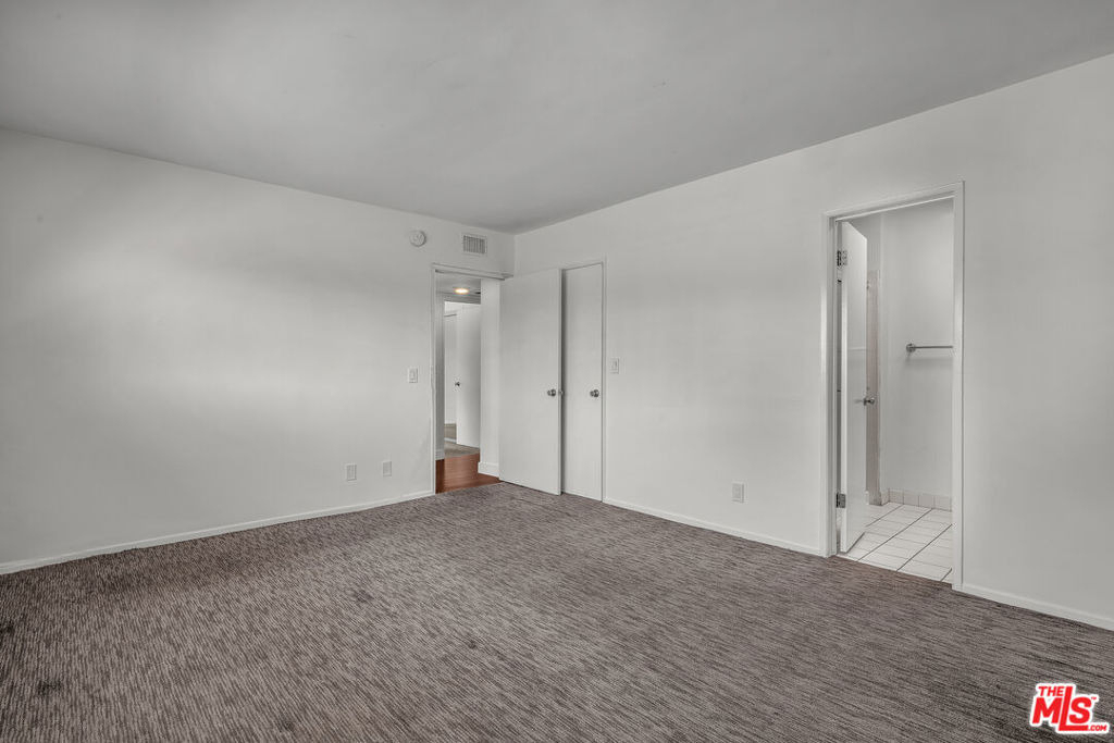 248 S Rexford Drive - Photo 9