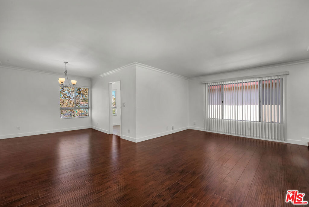 248 S Rexford Drive - Photo 1