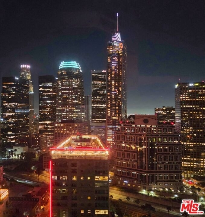1100 Wilshire Boulevard - Photo 4