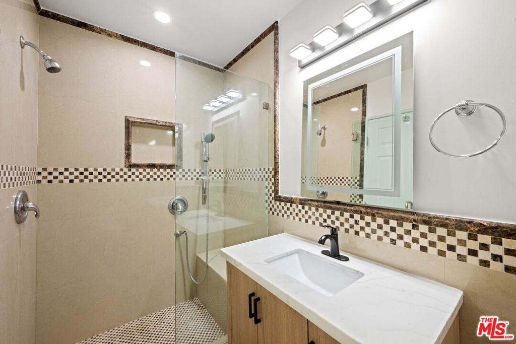 9717 Cisco Street - Photo 17