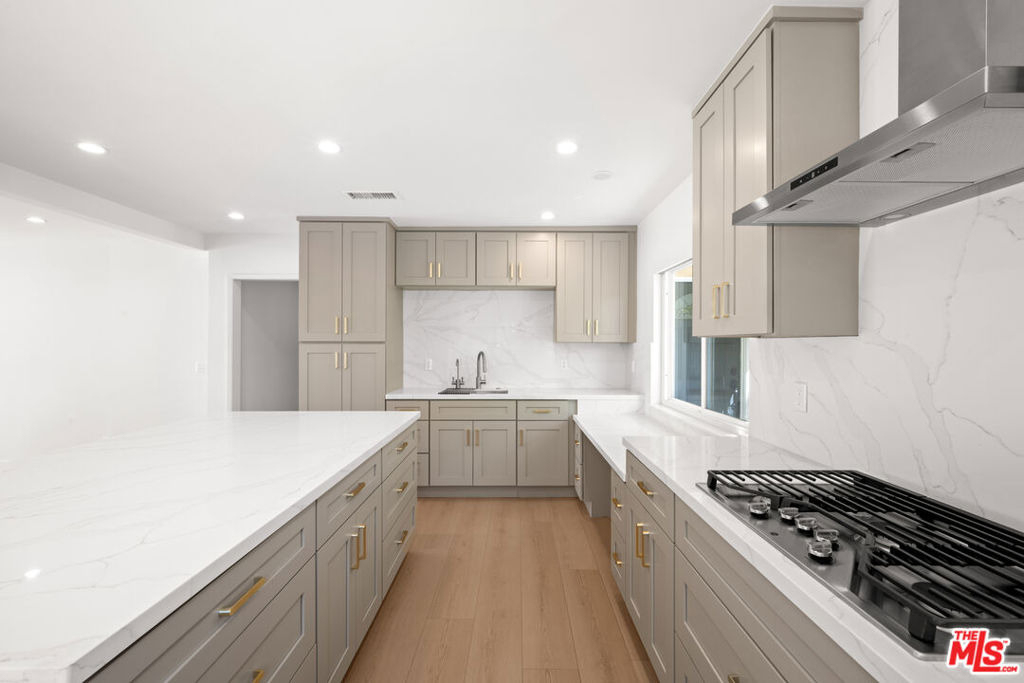 9717 Cisco Street - Photo 4