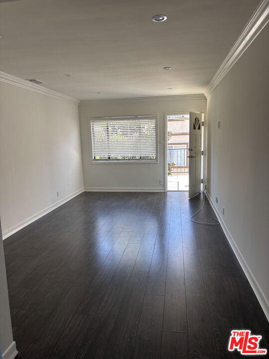 14311 Magnolia Boulevard - Photo 6