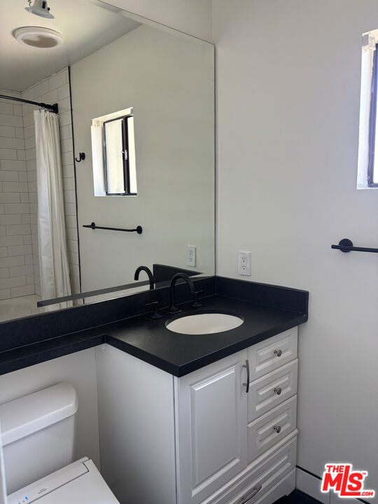 14311 Magnolia Boulevard - Photo 8