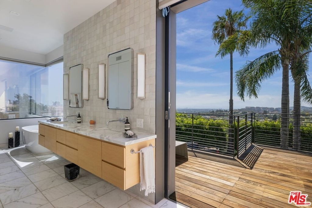 1030 Somera Road - Photo 15