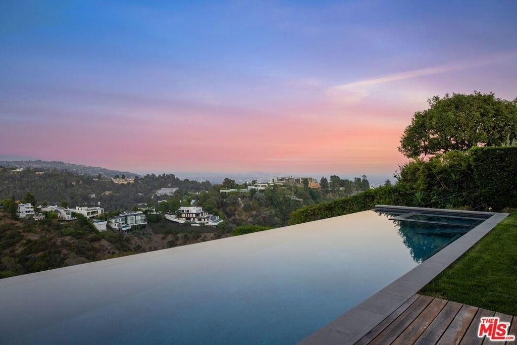 1030 Somera Road - Photo 28