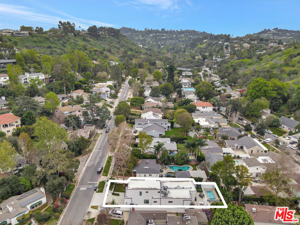 4203 Saugus Avenue - Photo 29