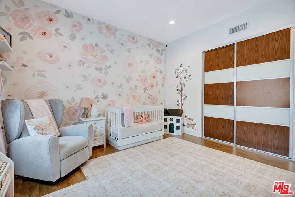 4203 Saugus Avenue - Photo 22