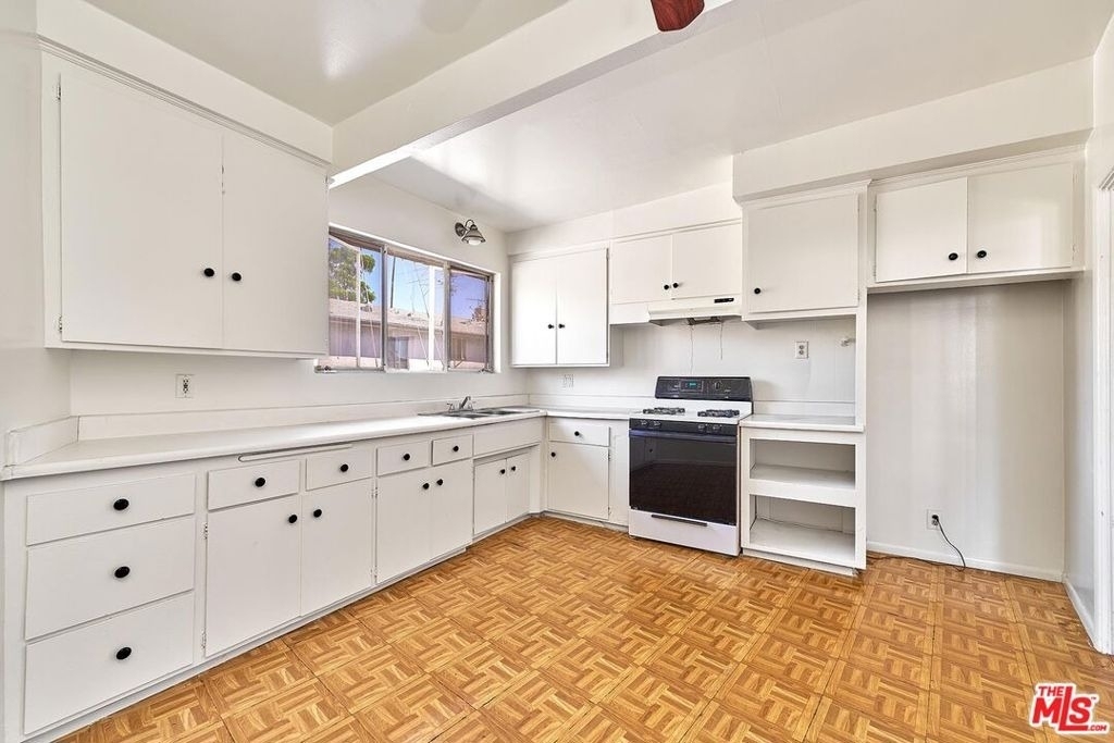 4085 W 7th Street - Photo 11
