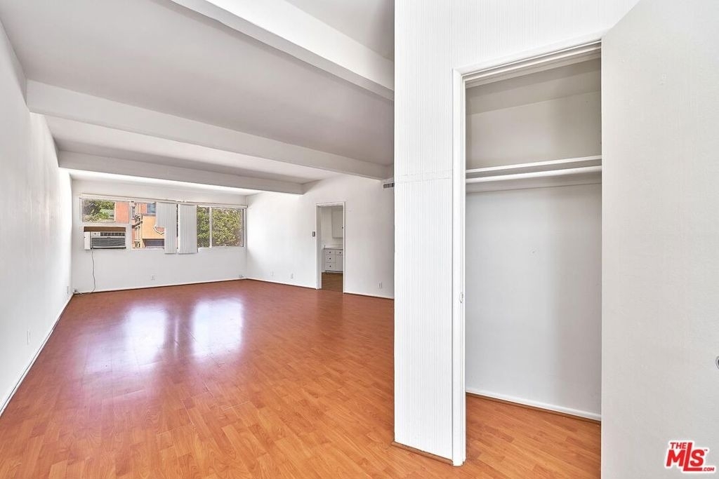 4085 W 7th Street - Photo 6