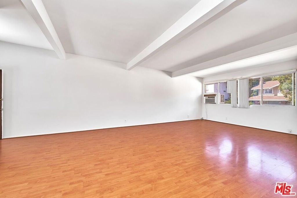 4085 W 7th Street - Photo 7