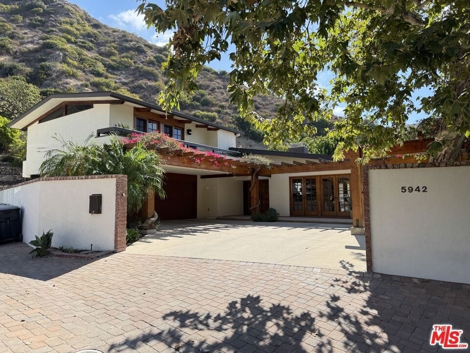 5942 Paseo Canyon Drive - Photo 2