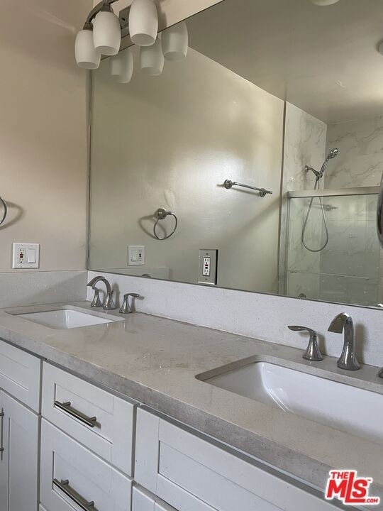 5048 Enfield Avenue - Photo 18