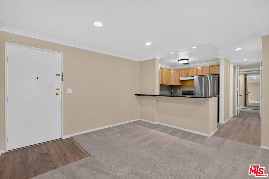 6505 Green Valley Circle - Photo 4