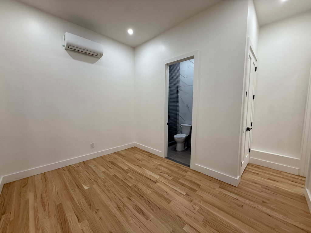 11 Marcus Garvey Boulevard - Photo 14