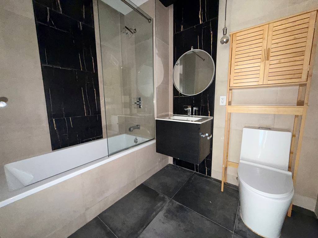 682 East 21st Street - Photo 10