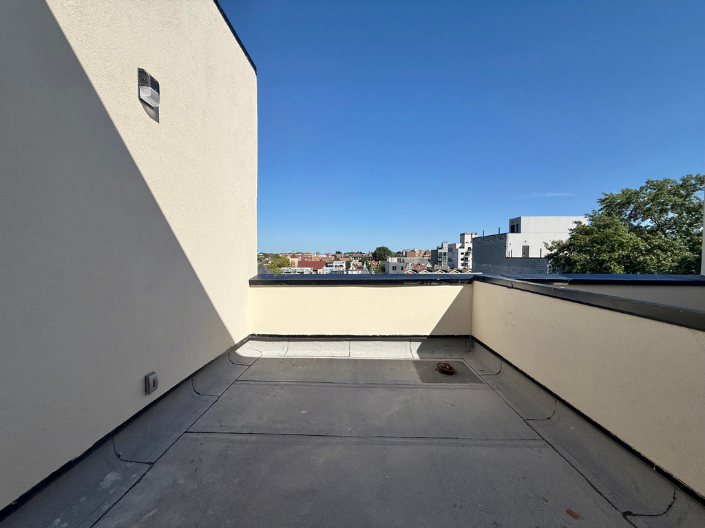 454 East 26th Street - Photo 11