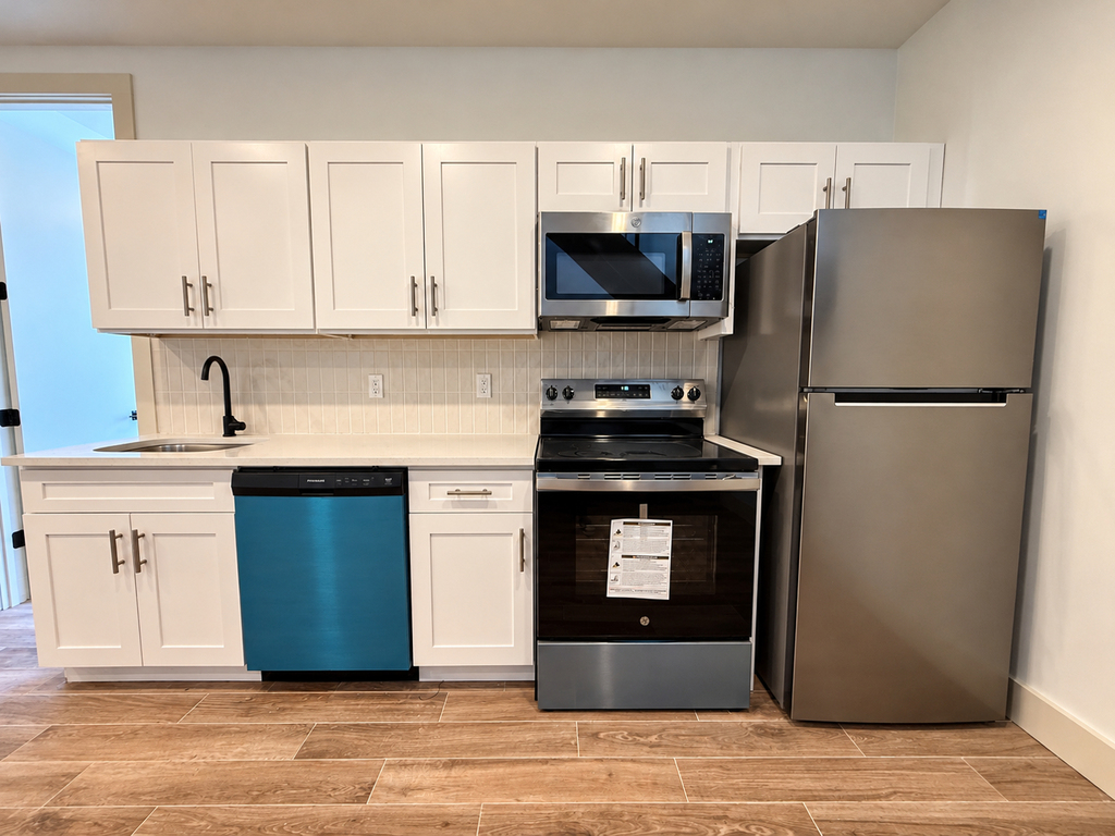 454 East 26th Street - Photo 2