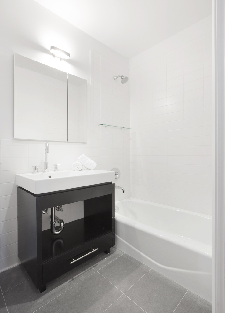 30 Washington Street - Photo 4