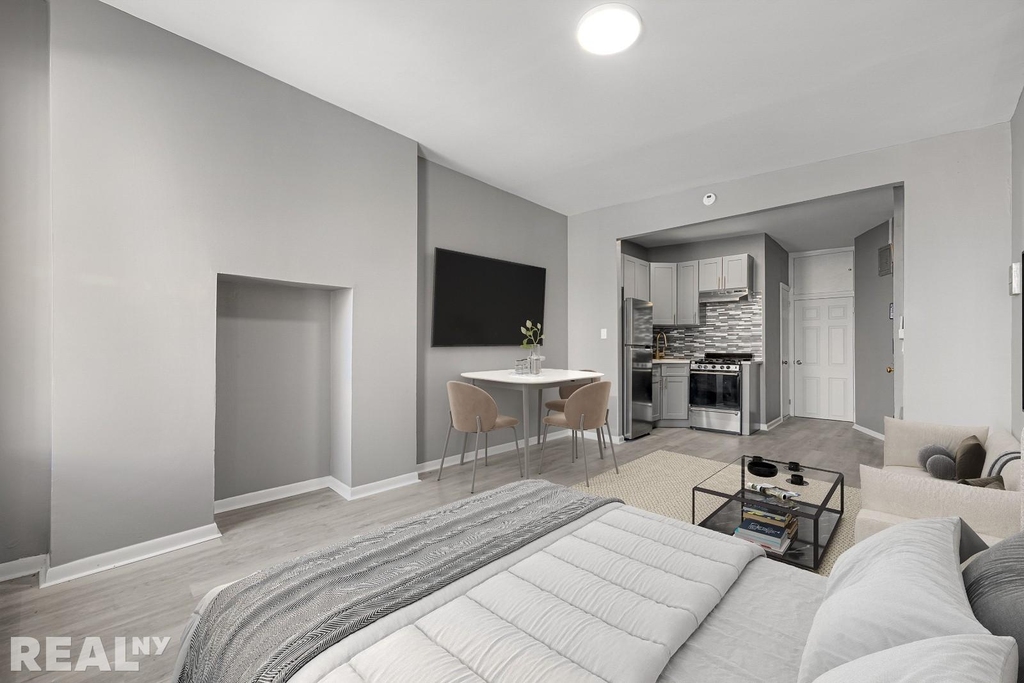 901 Dekalb Avenue - Photo 2