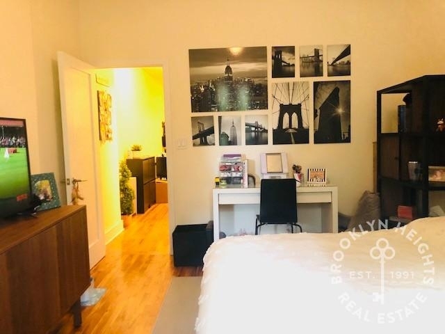 130 Montague St. - Photo 5