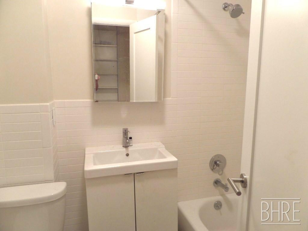130 Montague St. - Photo 7